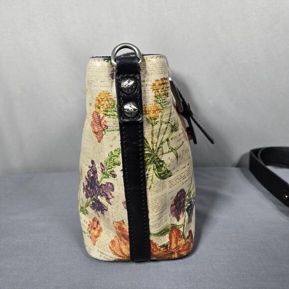 Patricia Nash Leather Crossbody Bag Floral Newspaper Print Buckle Front Zip - Picture 3 of 13